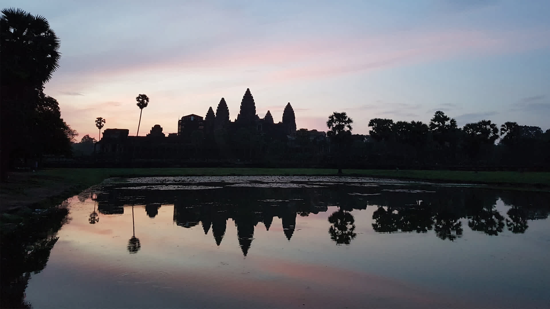 Angkor Wat Northern reflection pond