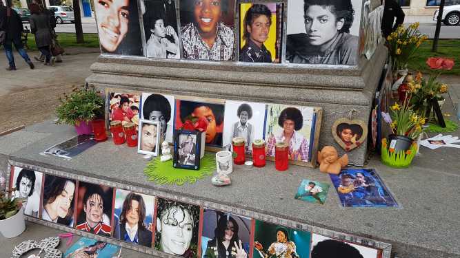 Weird & Offbeat - Tribute to Michael Jackson
