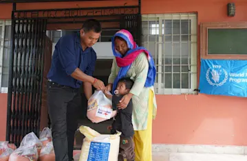 Nepal: Help families after flash floods