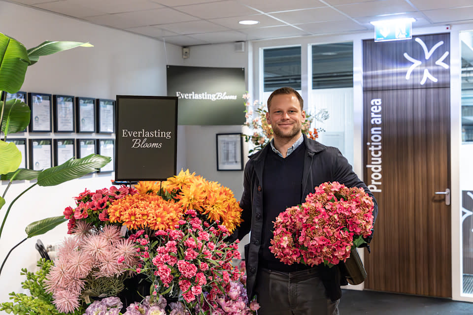 Premium silk flowers from FM Group EverlastingBlooms
