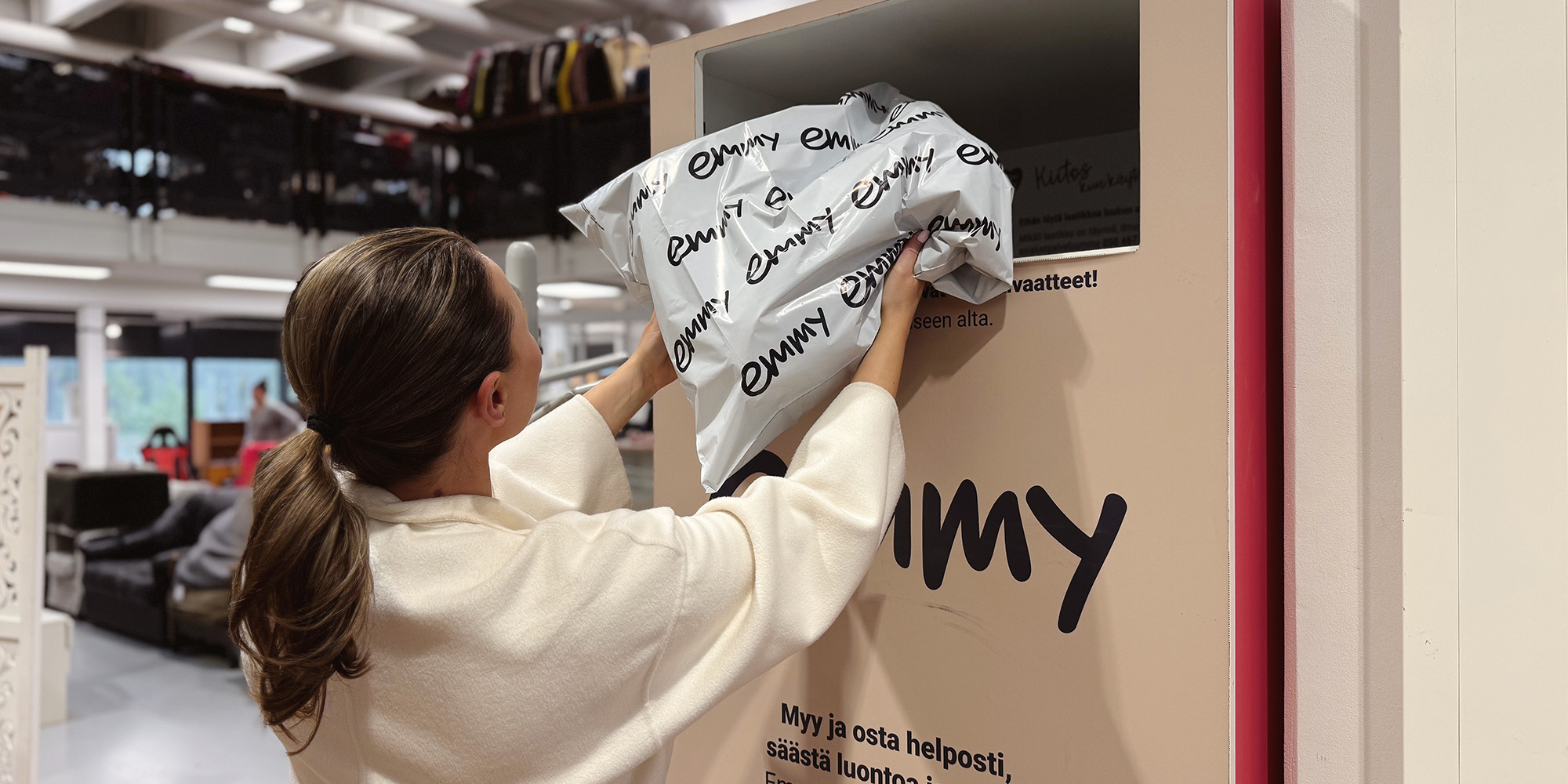Emmy-myyntiboxit Kierrätyskeskuksen Espoon myymälöihin image
