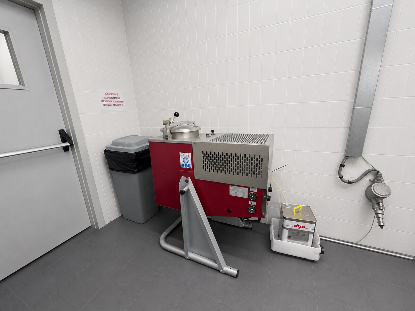 Recovery unit installed in the collision repair workshop