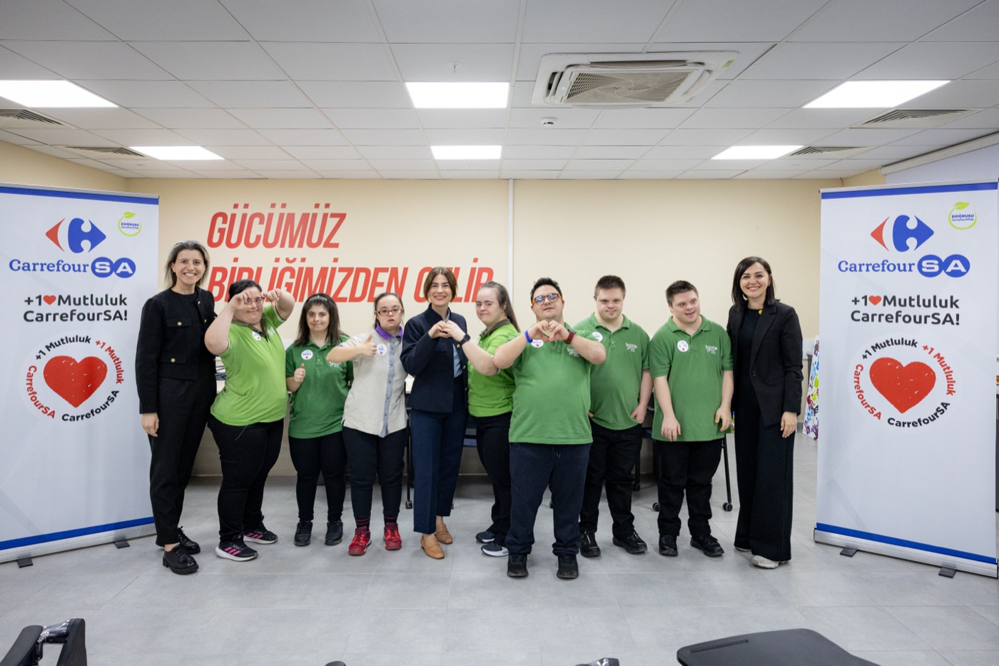 The programme's restaurant team together with company representatives