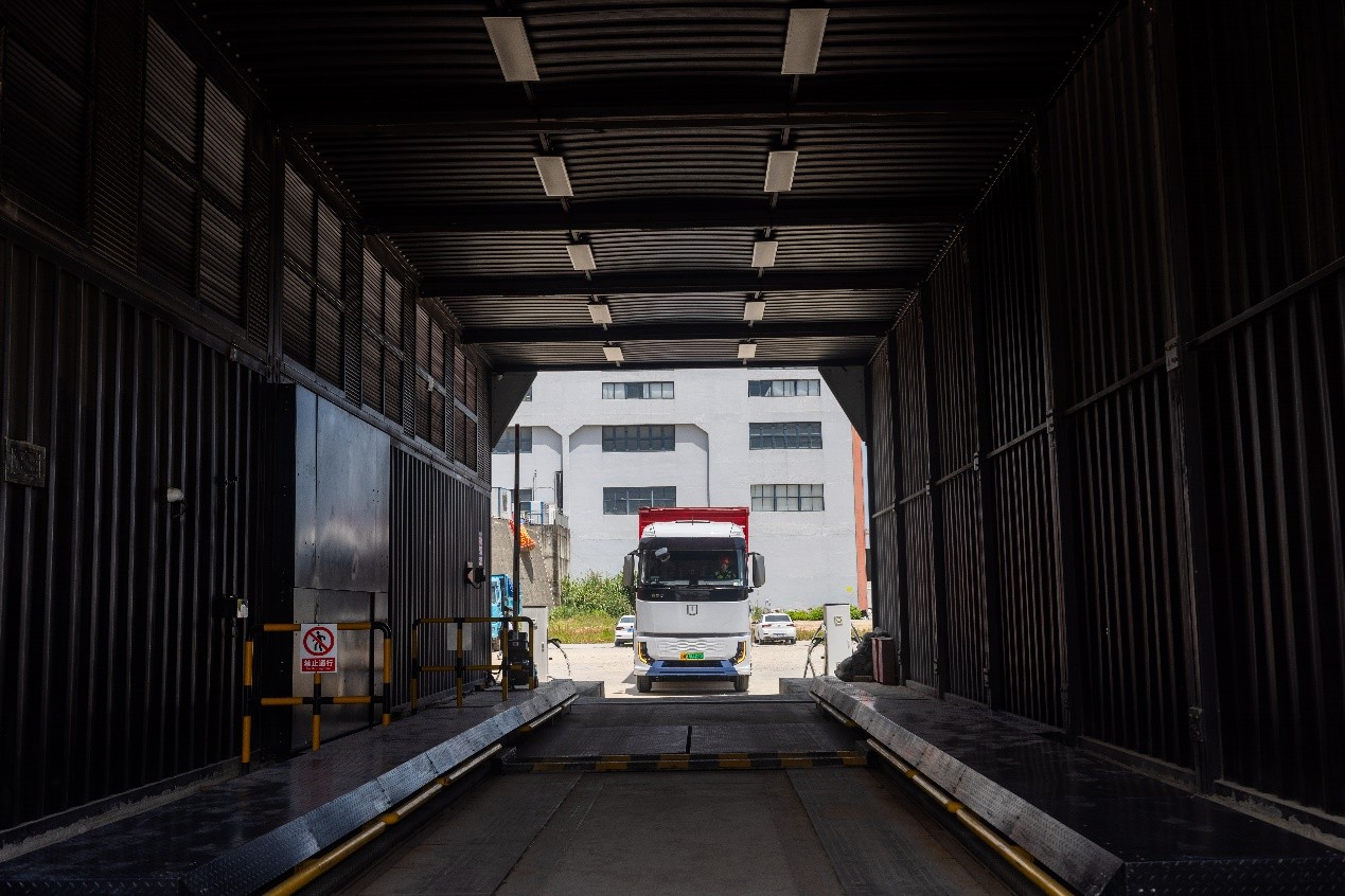 CS128 Inside2 CS128 Inside2