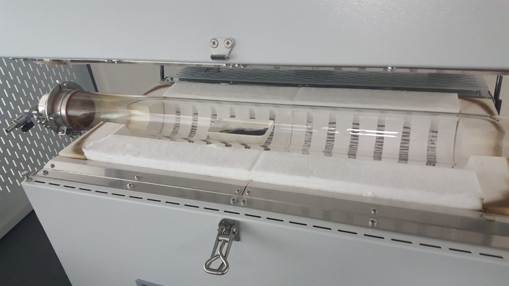 CS347 - Pyrolysis tube furnace overview Laboratory tube furnace used for pyrolysing polyurethane production scrap