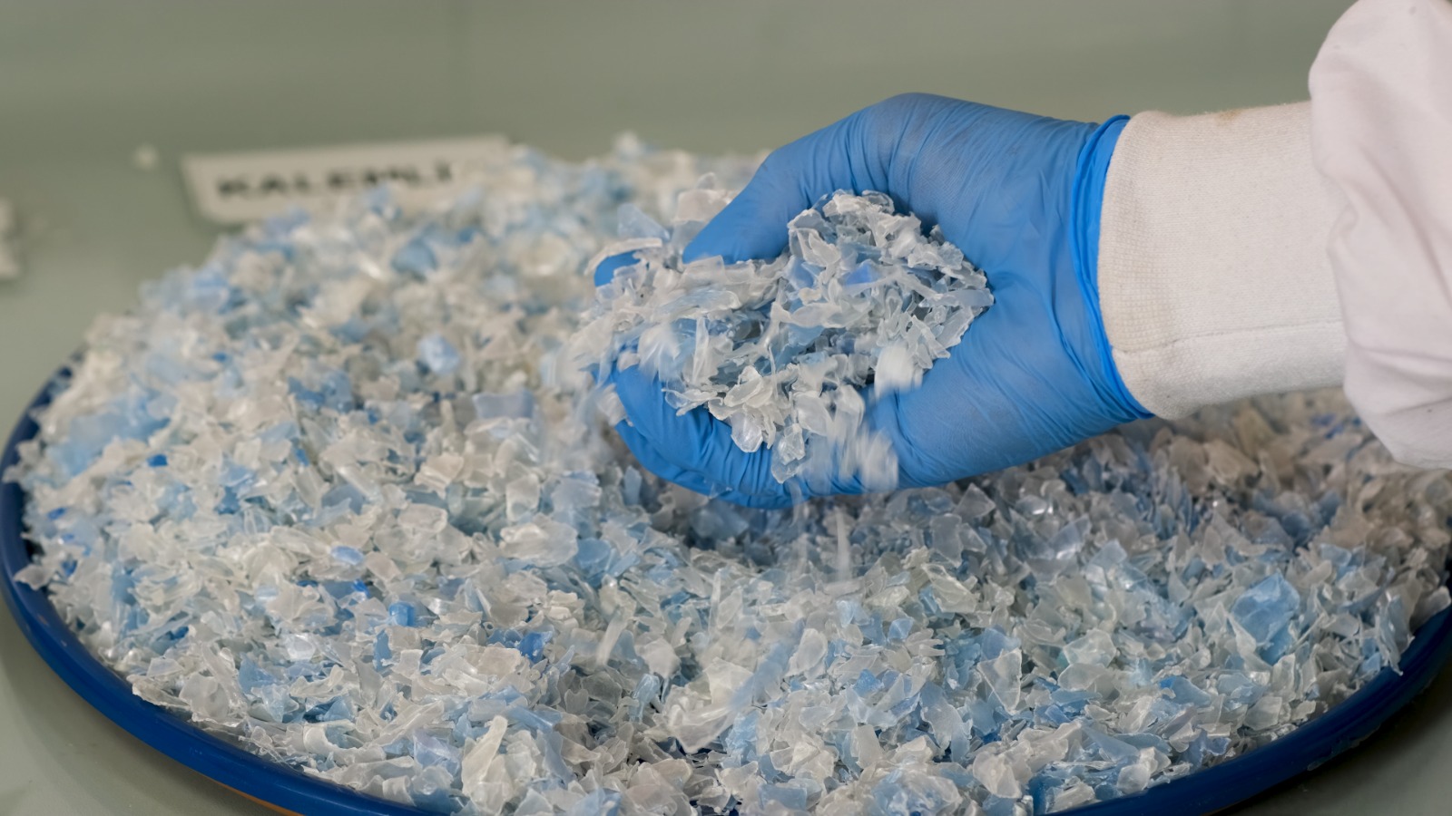 Post-consumer PET flake before depolymerisation