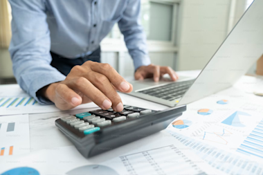 Optimize company-wide management of energy efficiency