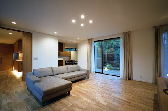 美賀多台10 リビング夕景