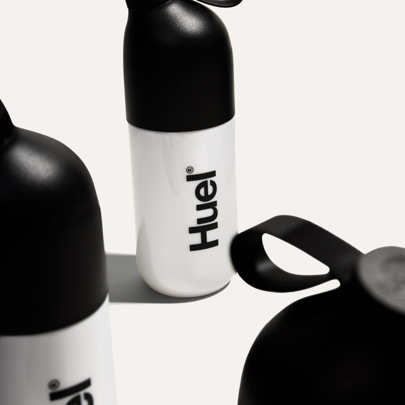 Amazon.co.jp: HUEL 完全栄養食 Black Edition バニラ味 1.53kg ｜その他