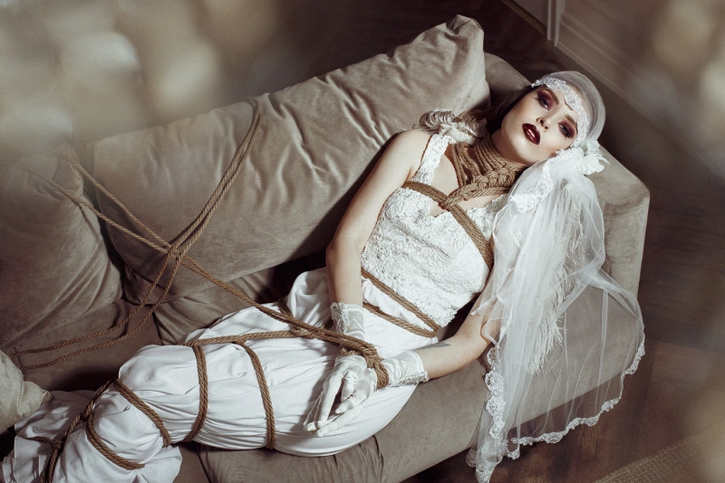 Bride in retro style of 20s - gallery image 16