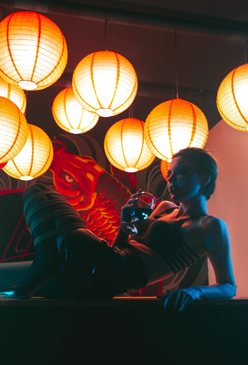 Cyberpunk Bartender - gallery image 20