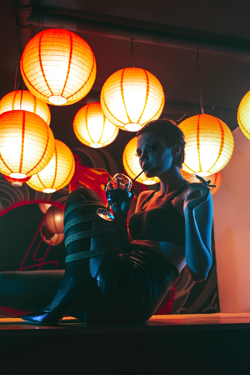 Cyberpunk Bartender - gallery image 27
