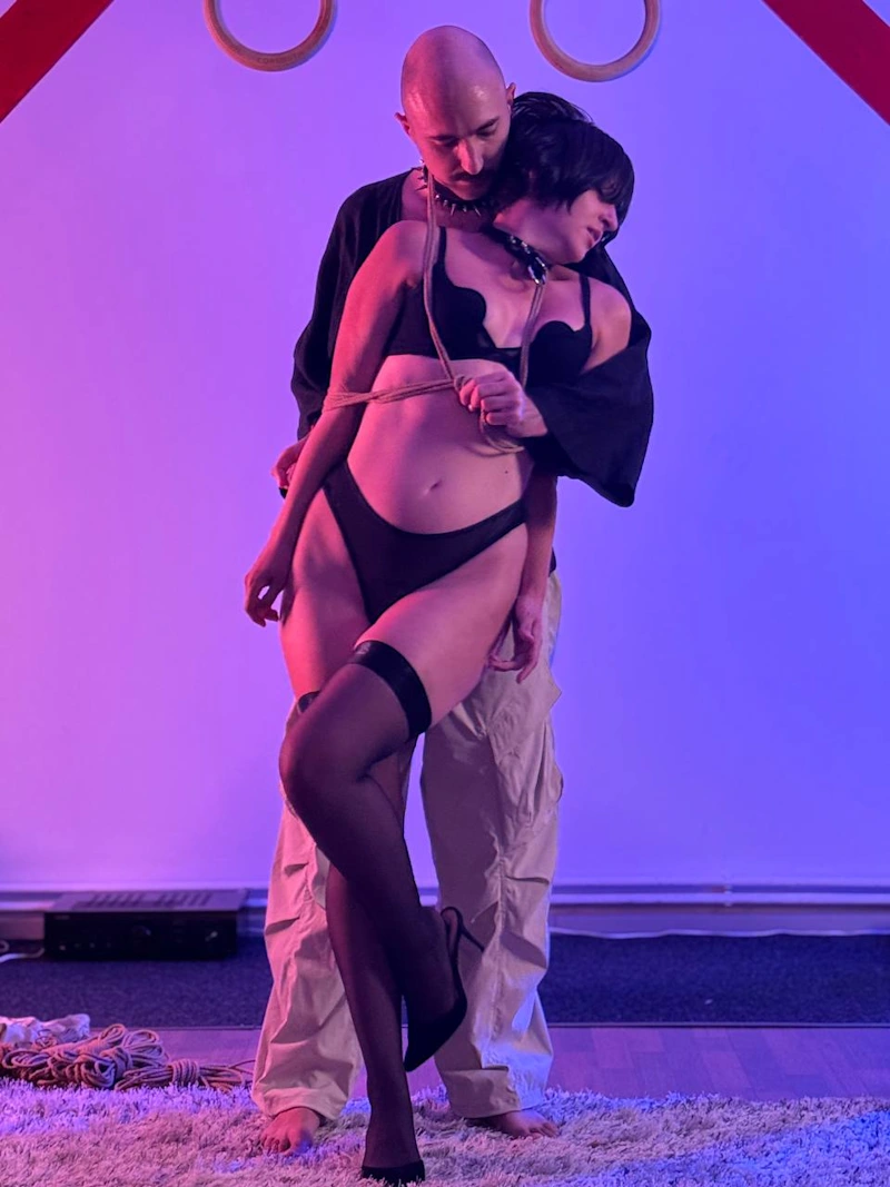 Open session with Ariana - gallery image 1