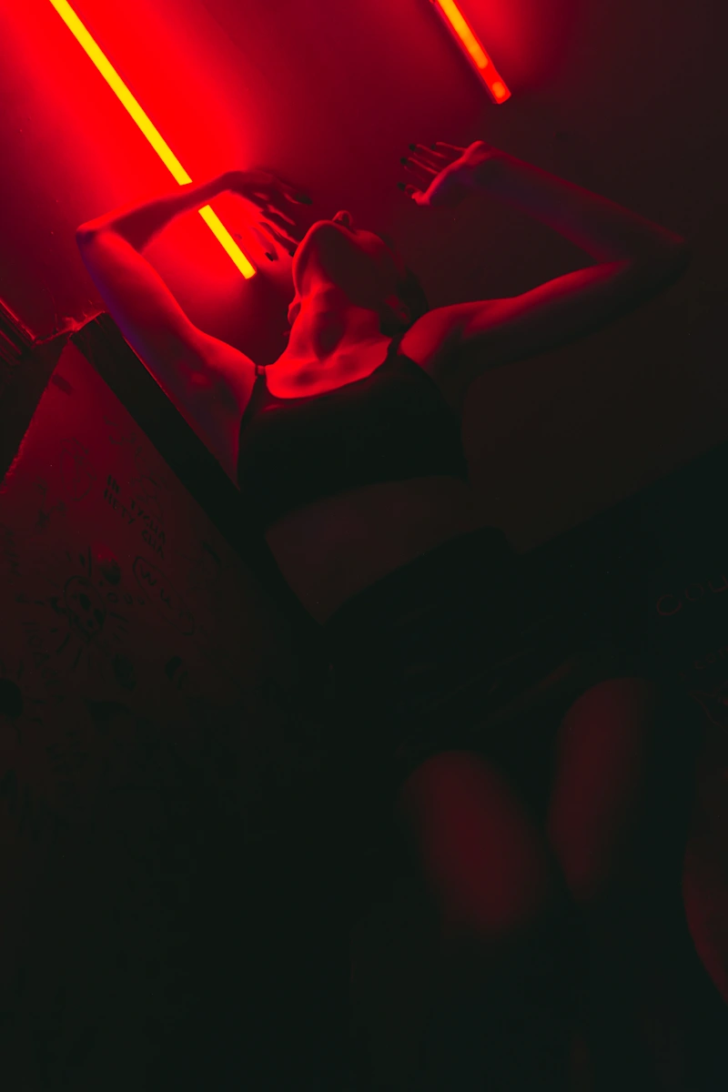 Cyberpunk Noir shoot - gallery image 20