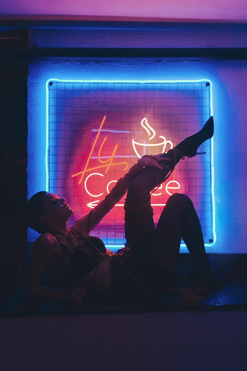 Cyberpunk Bartender - gallery image 37