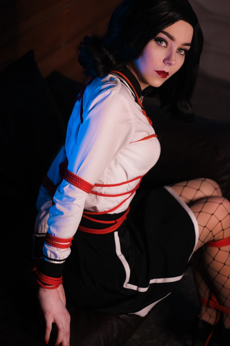 Bioshock Elizabeth (Burial at Sea ver.) cosplay - gallery image 3