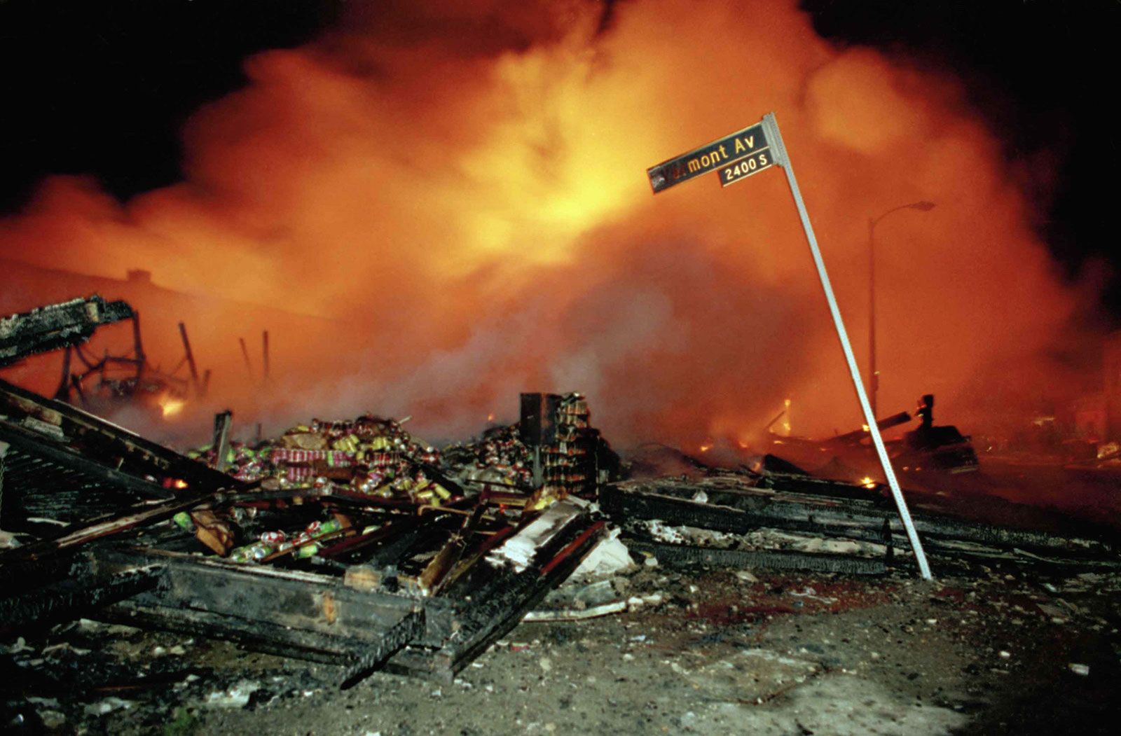 riots-Los-Angeles-1992-Manchester-Vermont-South-LA-Cafe-Omgivning