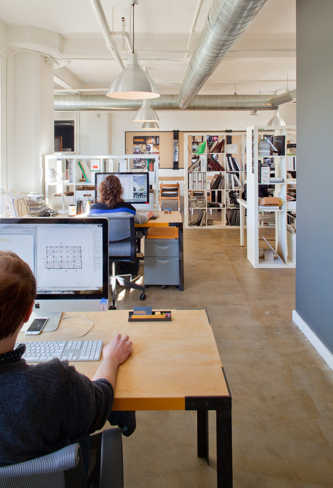 Omgivning Headquarters Desk backs