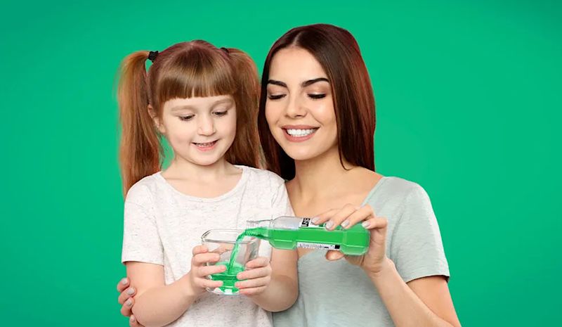 Combate la caries con Listerine®