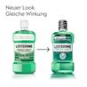 LISTERINE® FRESH MINT Intensive Grüne Minze (Classic) mit Alkohol im Vergleich von altem und neuem Design mit Hinweis „Neuer Look, gleiche Wirkung“.