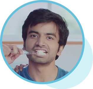 guy-brushing