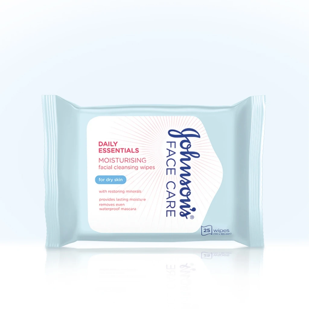 JOHNSON'S® Face Care Daily Essentials Nourishing Facial Cleansing Wipes for Dry Skin