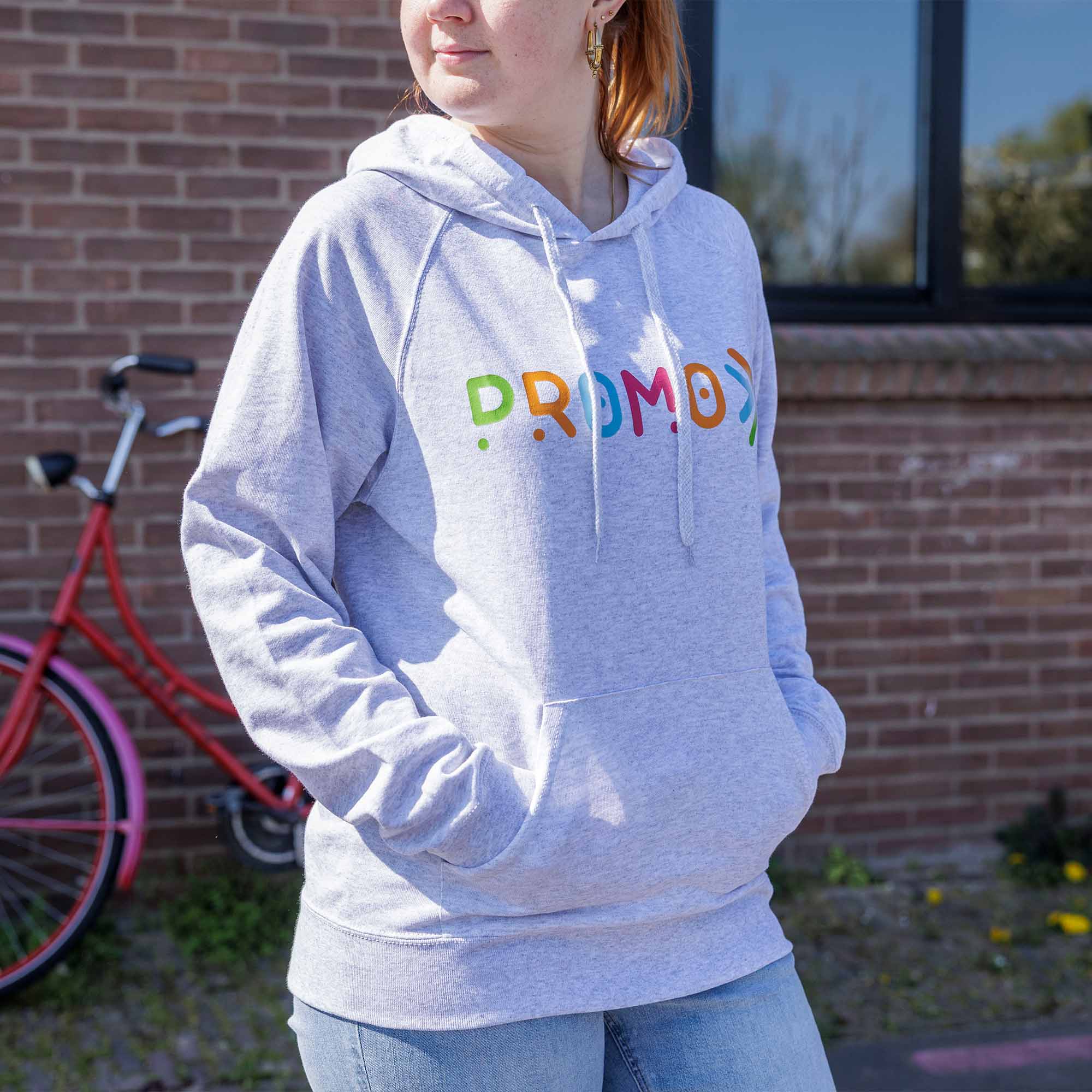 Basic-lichtgewicht-hoodie-setting-vrouw