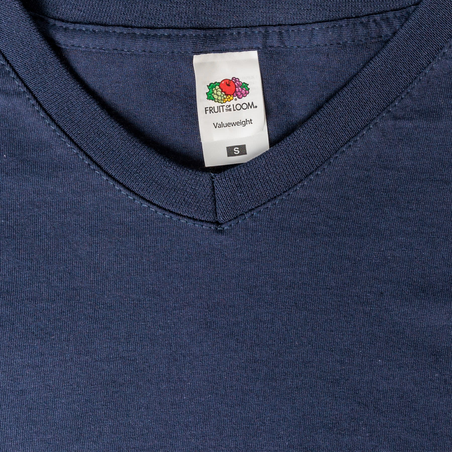 Basic-shirt-met-v-hals-boordman-min