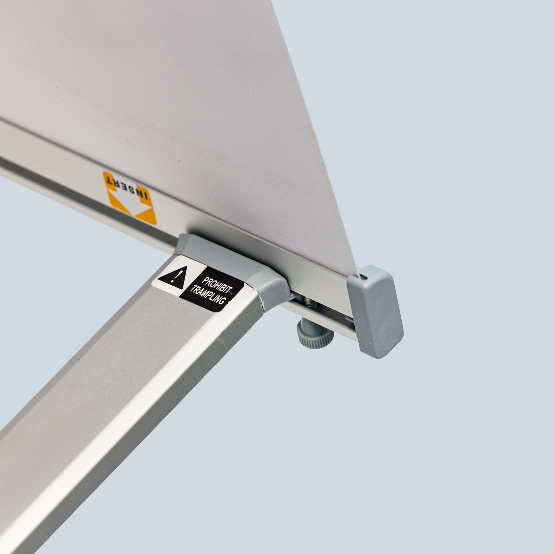 l-banners-double-detail