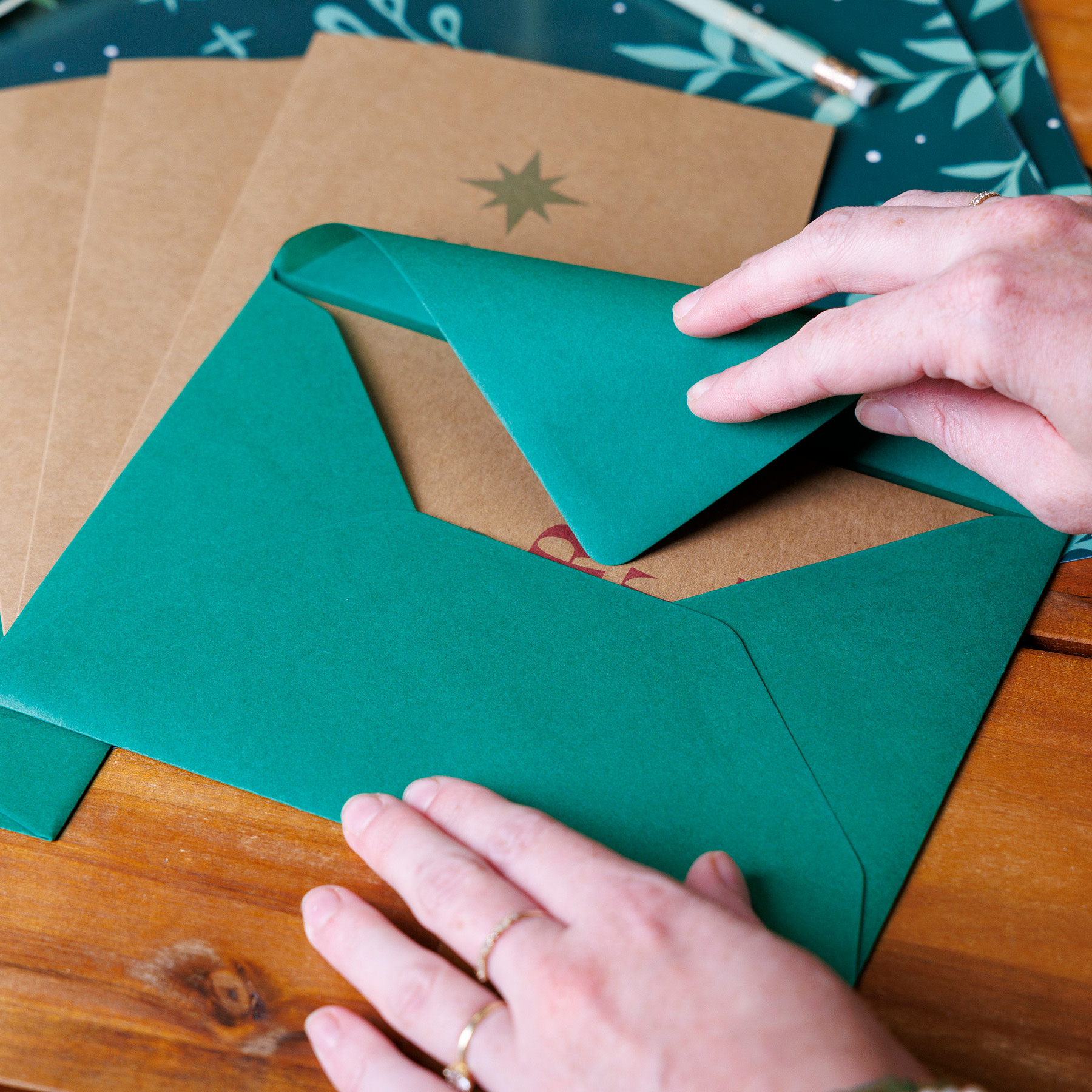 Gekleurde enveloppen