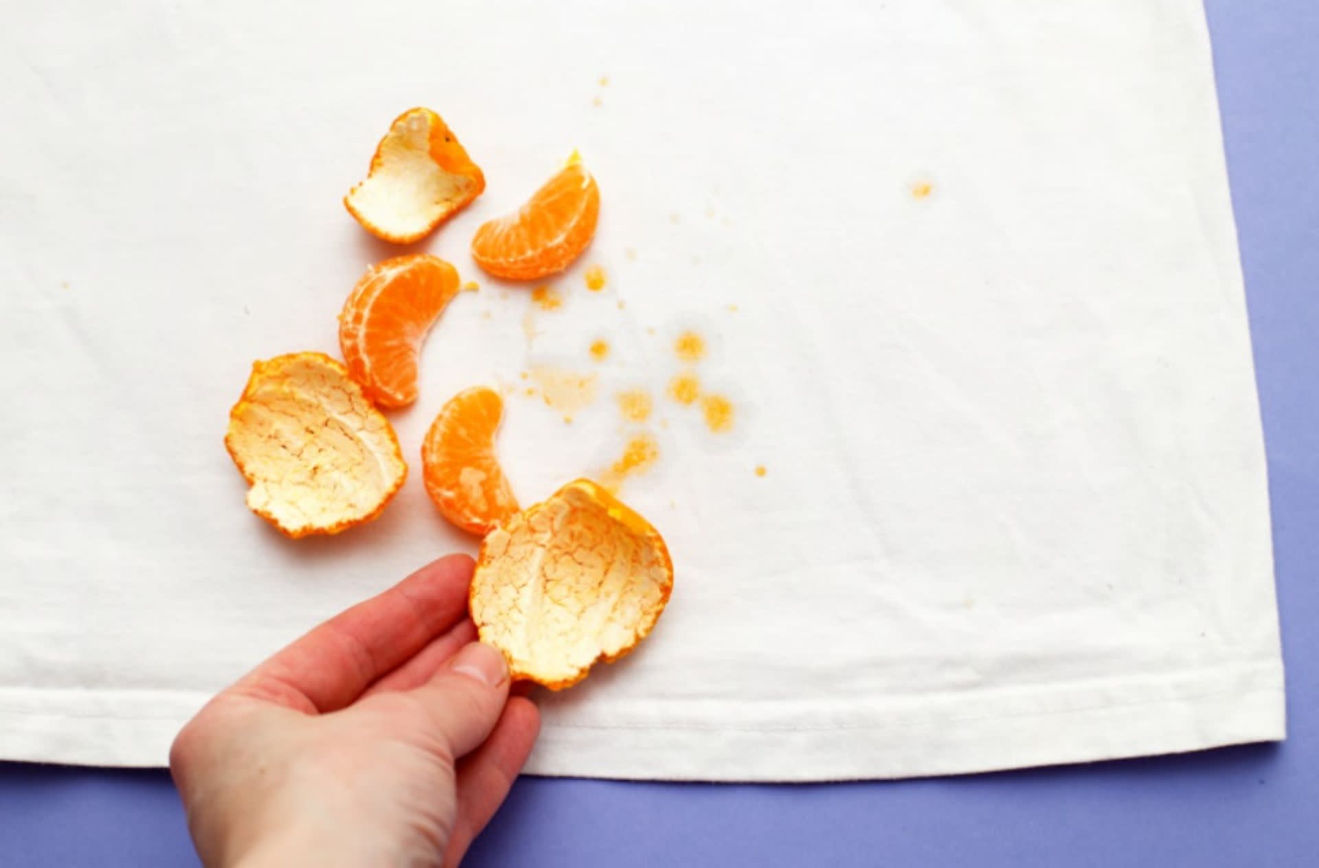 How to Remove Fruit and Berry Stains from Clothes