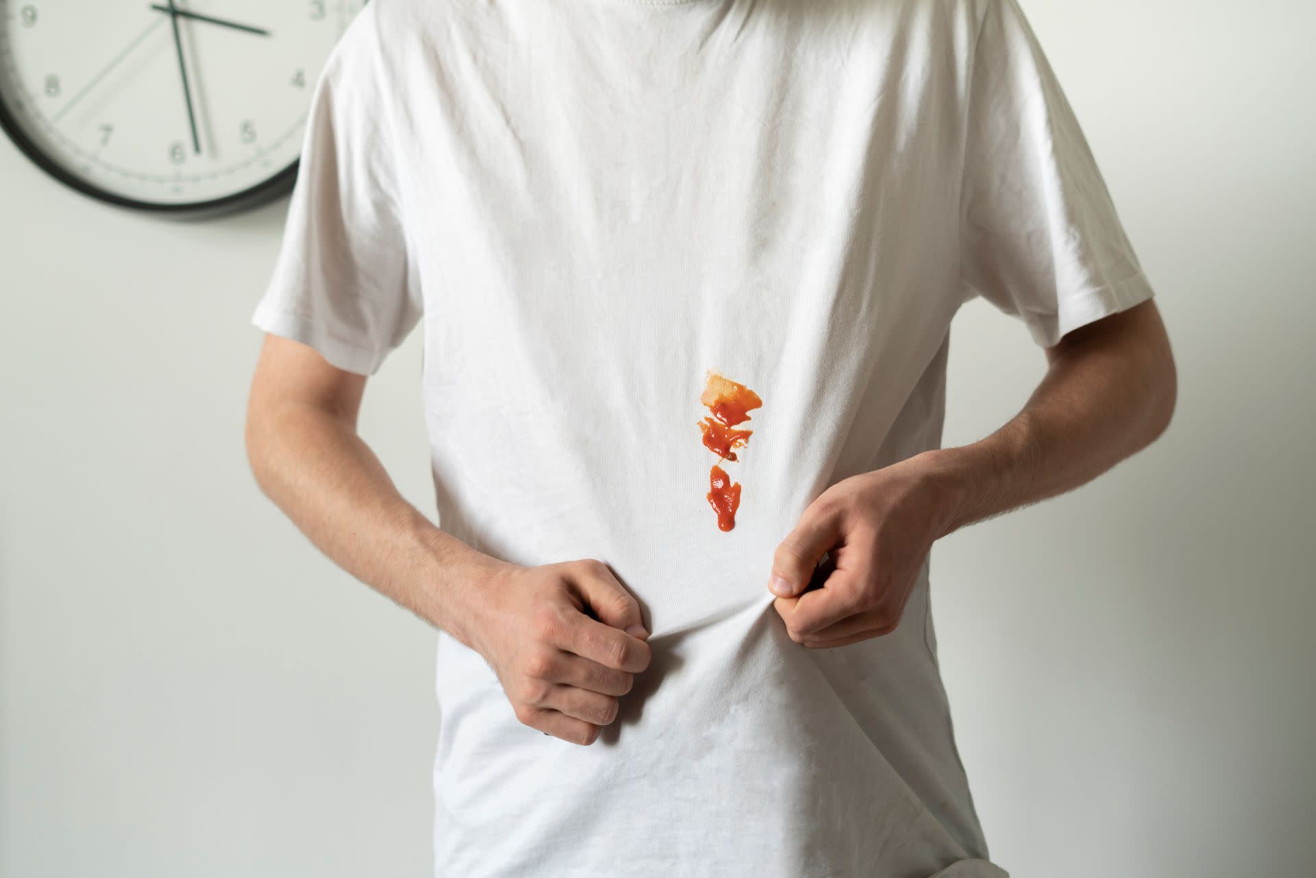 How to Remove Tomato Sauce & Shawarma Stains from Clothes