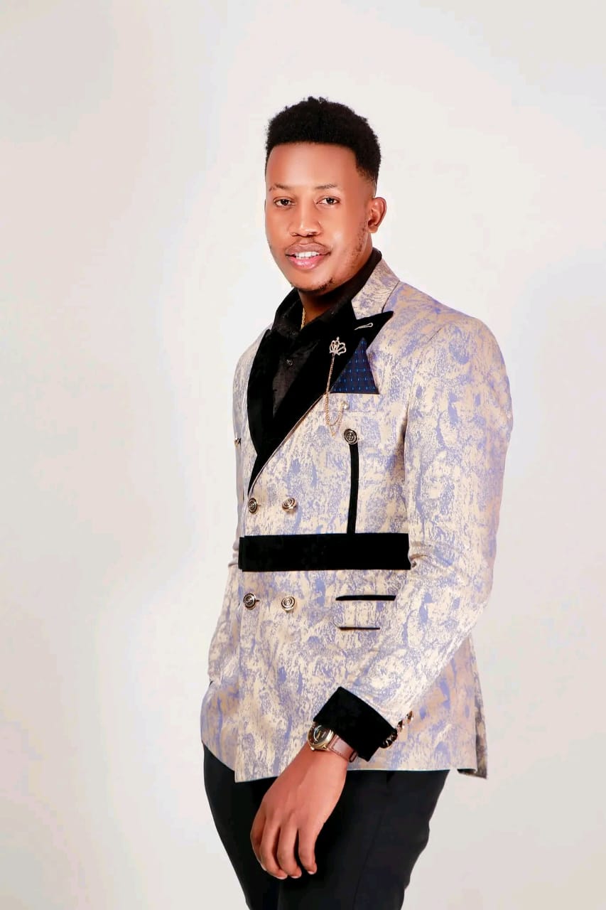 OFFICIAL EXECUCUTIVE SUITS