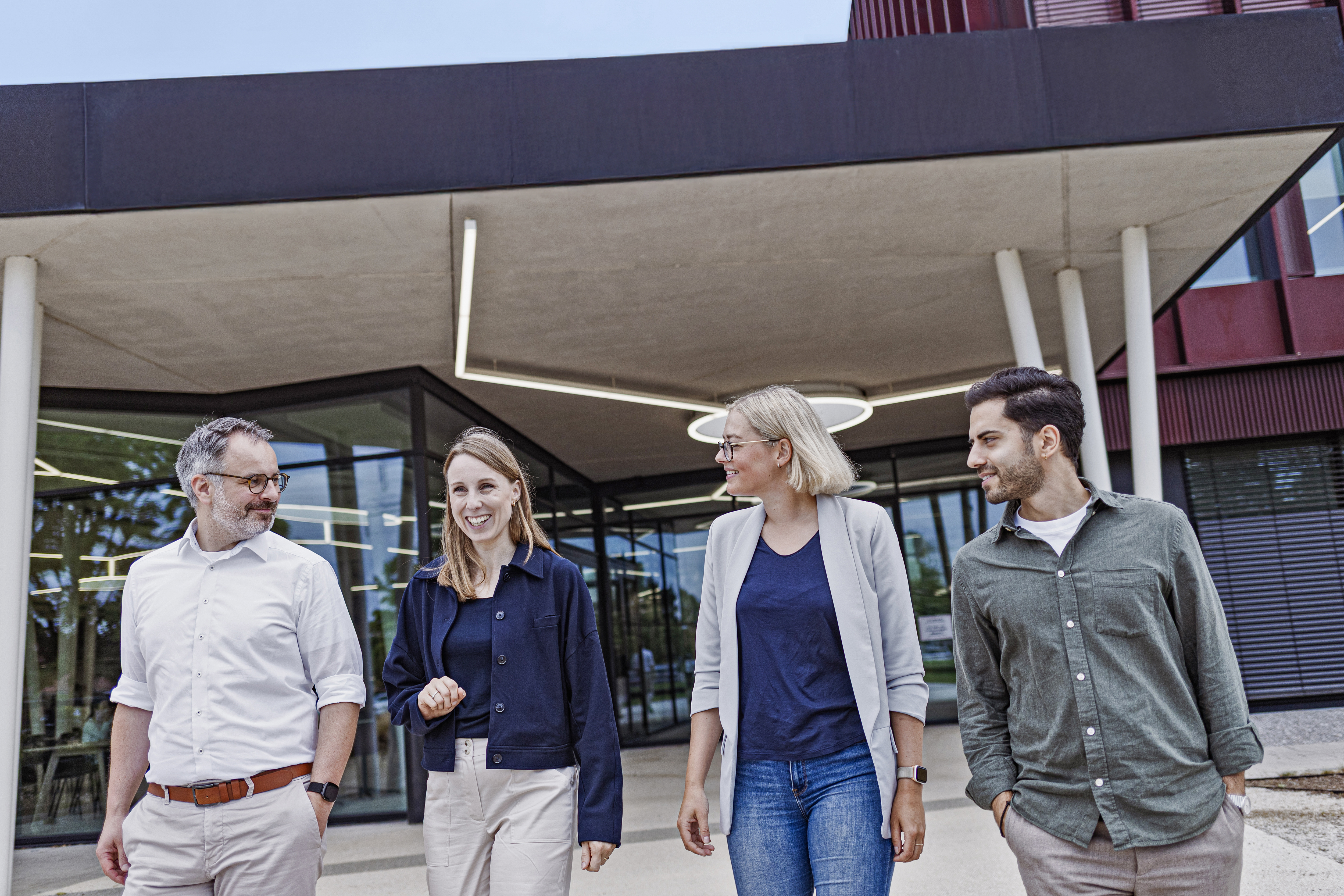 Menschen - Berufserfahrene Header