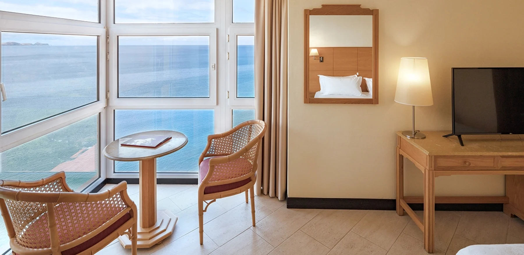 Baía Madeira Hotel