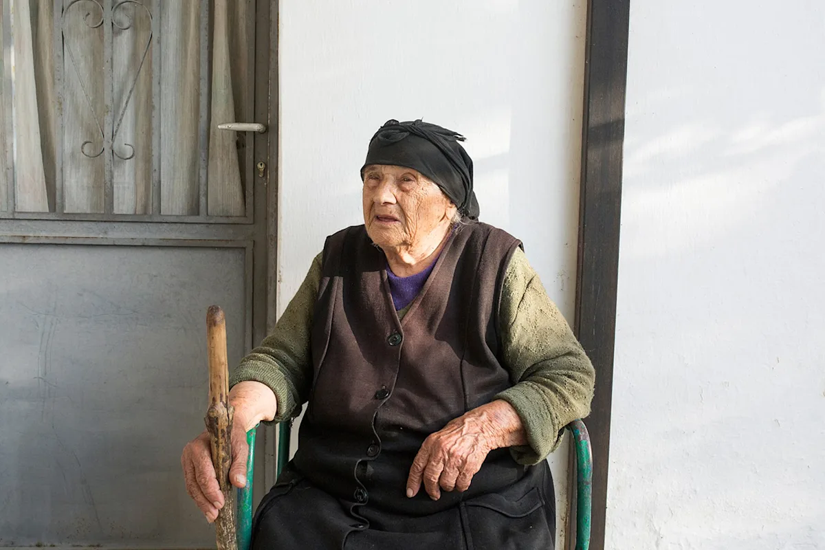 roots-documentary-photo-Eliza-Soroga