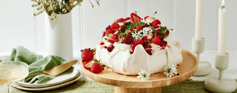 Festive Pavlova With Berry Compote