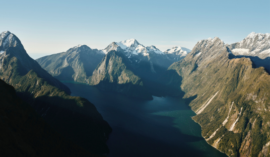 Image of a mountain range