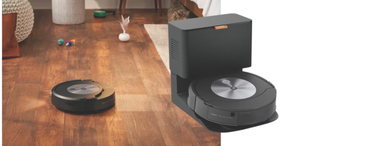 Product image of the iRobot Roomba Combo J7+Robot Vacuum and Mop
