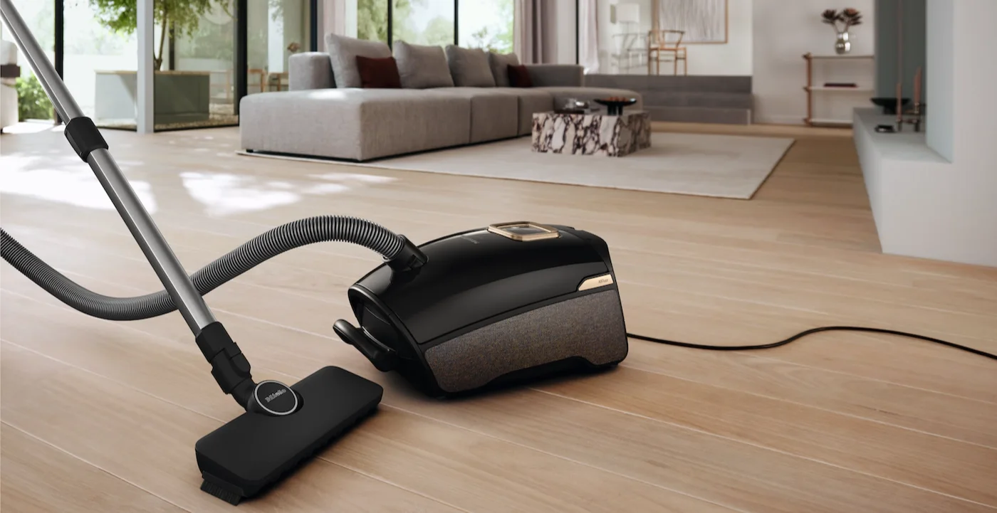Miele Guard L1 AllFloor Bagged Vacuum Obsidian Black