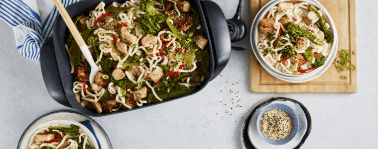 Salmon fillets with Udon noodles