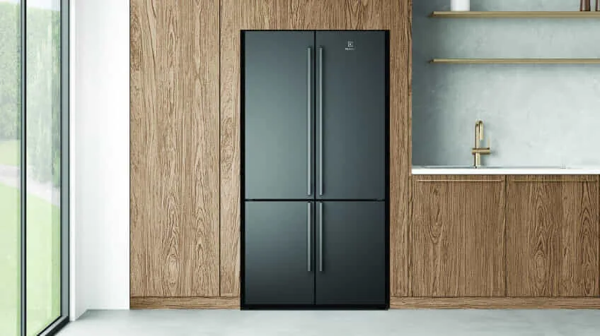 Westignhouse black fridge in kitchen