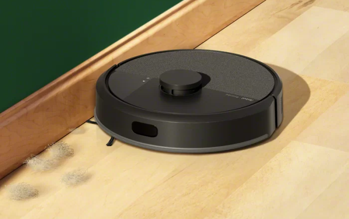 iRobot Roomba® 105 edge cleaning image
