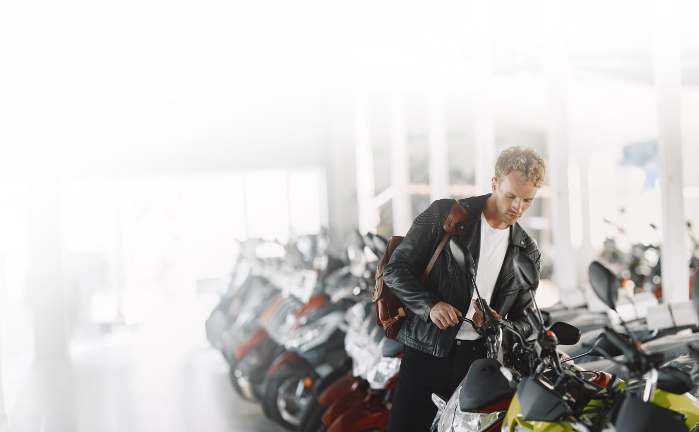 Crédito para moto en Colombia | Solicítalo fácil, rápido y 100 % en línea