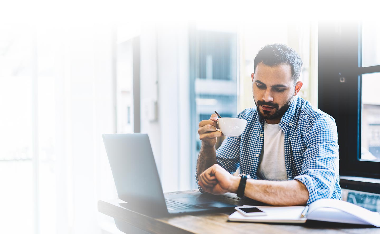 El pago del recargo nocturno es una de las obligaciones laborales que deben cumplir las empresas colombianas en 2026