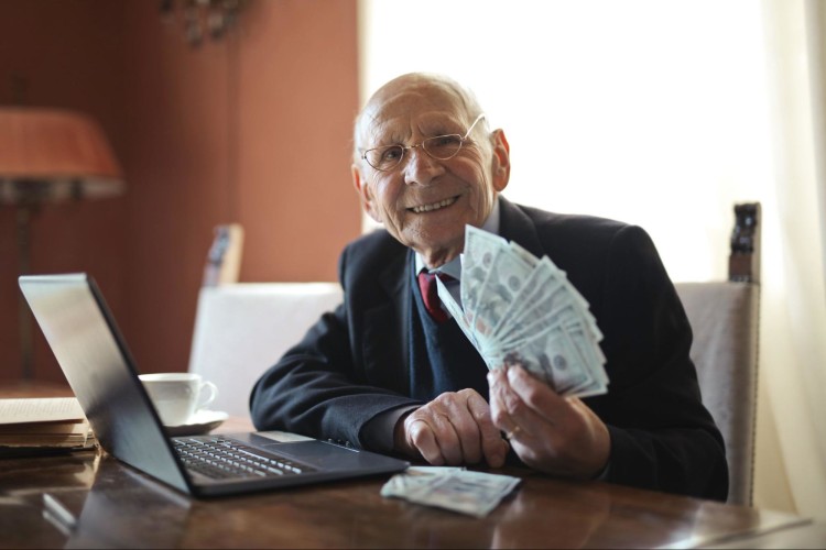 An elderly man with a Medicare Savings account.