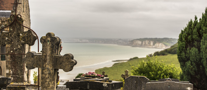 Normandie : 11 expériences pour marcher sur les pas des Impressionnistes Le_cimeti__re_marin_de_Varengeville-sur-Mer__c_AGaeta_GettyImagesR