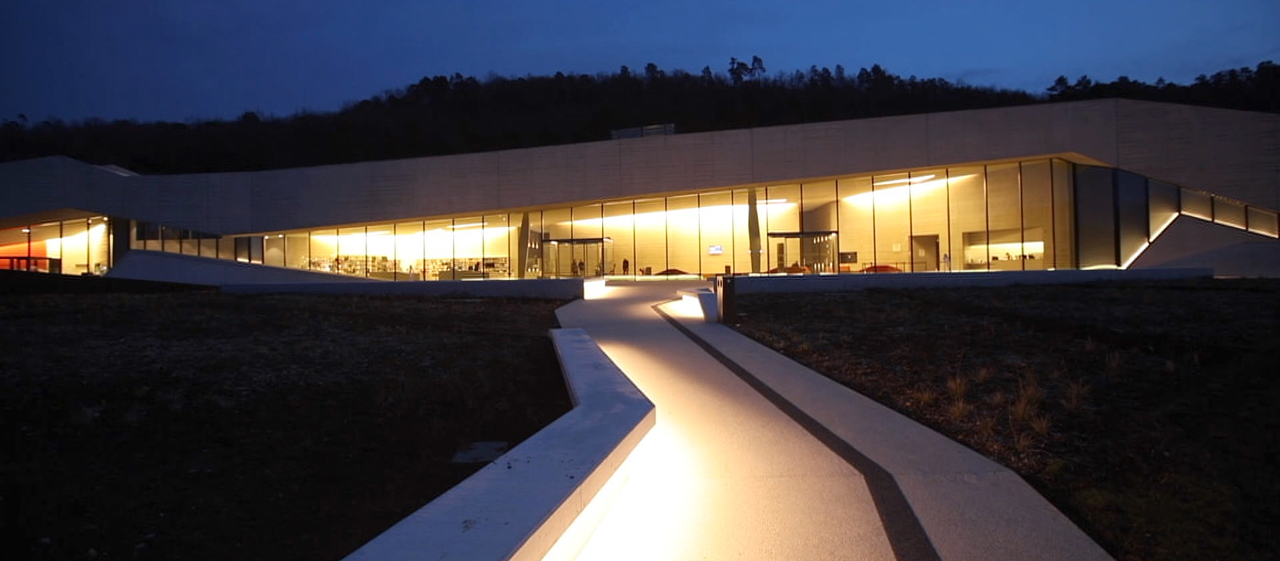 Lascaux IV: a new cave is born!!
