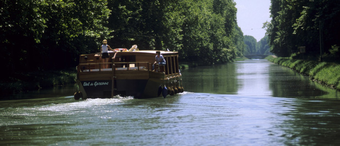 Croisière sur le Canal des Deux-Mers en Lot et Garonne