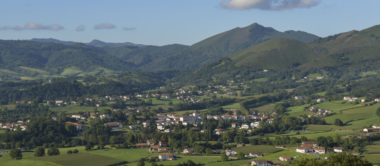 Het treintje van La Rhune, een 360° panorama op 905 m hoogte in Frans Baskenland